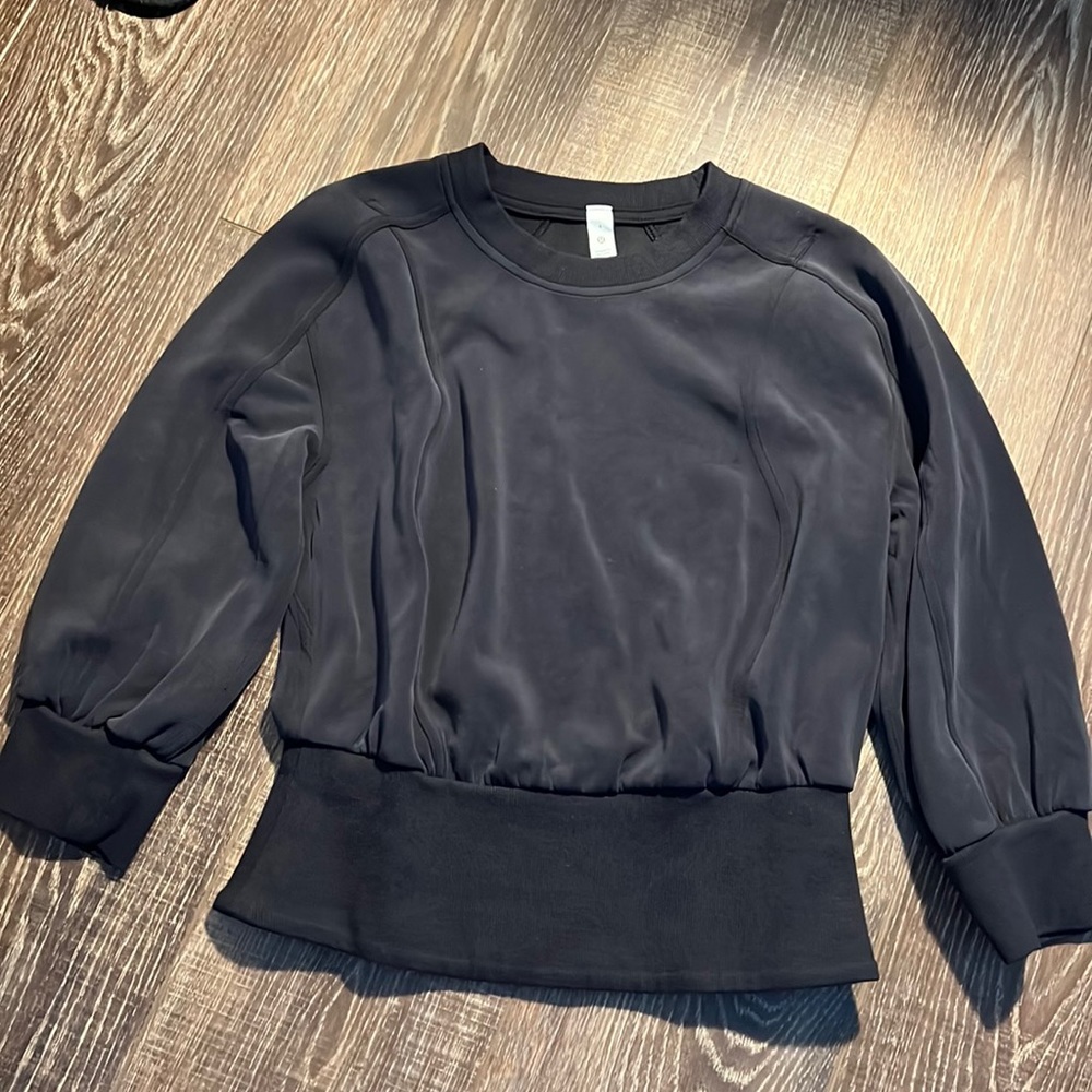 Lululemon Softstreme Cropped Pullover